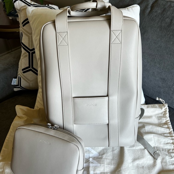 Mono’s Backpack - Picture 2 of 10